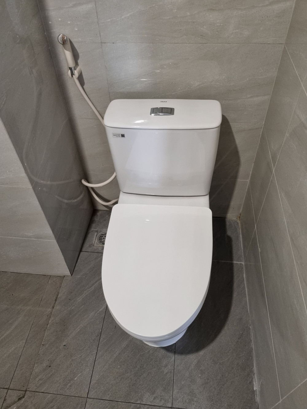 Đánh giá sản phẩm Bồn cầu 2 khối INAX C-514VAN (C514VAN) nắp đóng êm