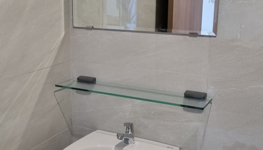 Đánh giá sản phẩm Kệ kính Caesar Q760V