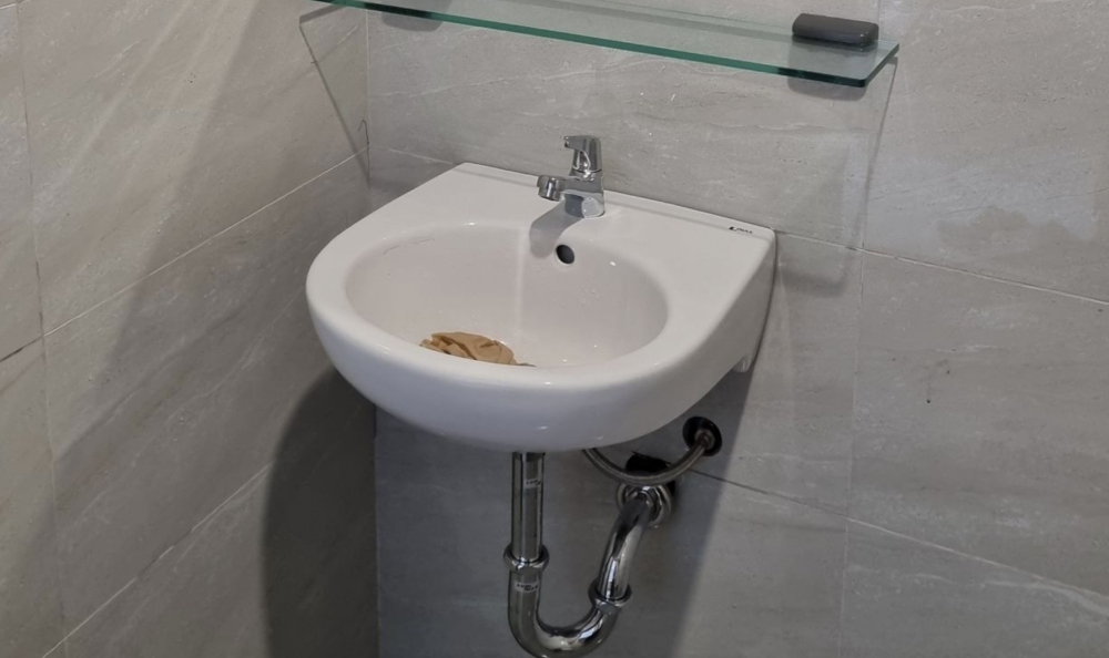 Đánh giá sản phẩm Chậu rửa lavabo treo tường INAX L-282V (L282V) (L-282VFC)