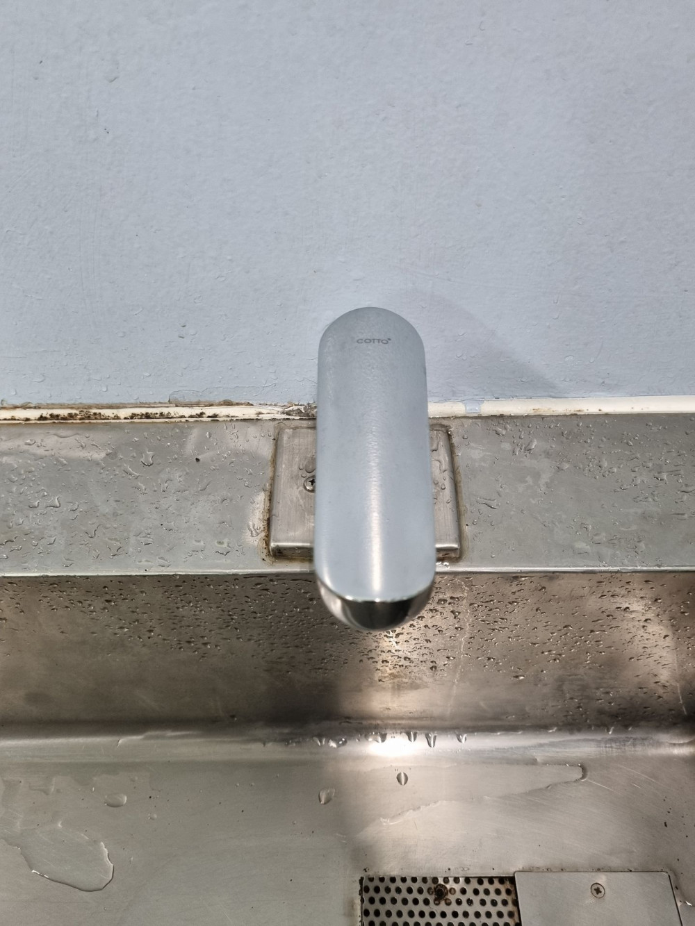 Đánh giá sản phẩm Vòi chậu lavabo COTTO CT4902AC cảm ứng lạnh (dùng điện)