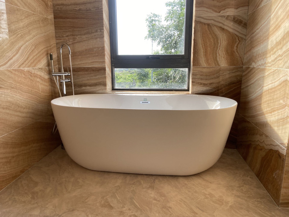 Đánh giá sản phẩm Bồn tắm đặt sàn 1.7m MOWOEN MW8237-170