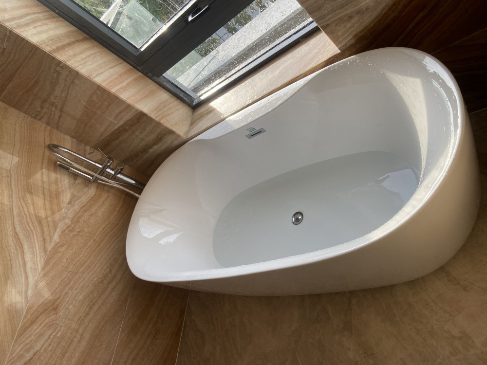 Đánh giá sản phẩm Bồn tắm đặt sàn 1.7m MOWOEN MW8237-170