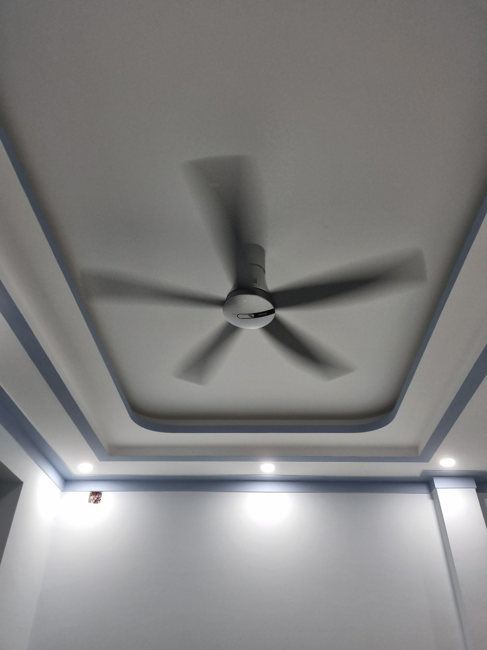 Đánh giá sản phẩm Quạt trần 5 cánh điều khiển từ xa Panasonic F-60TAN