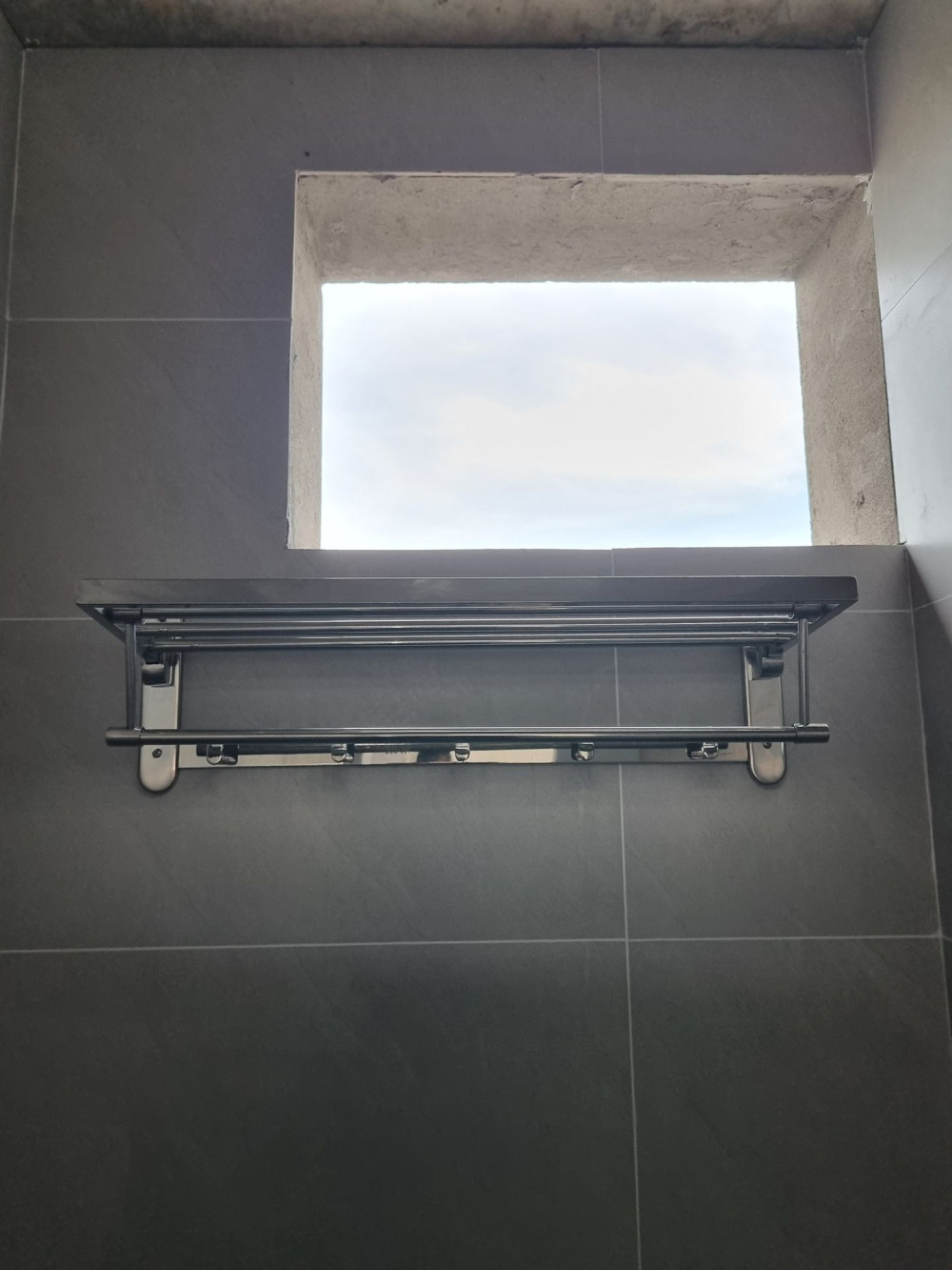 Đánh giá sản phẩm Máng khăn tháp Hita HG17