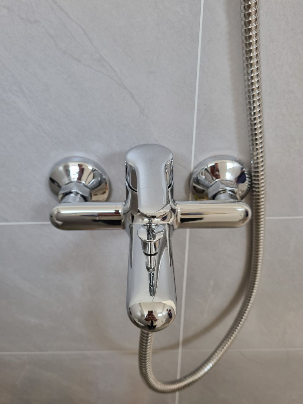 Đánh giá sản phẩm Bộ sen tắm nóng lạnh TOTO TVSM103NSS