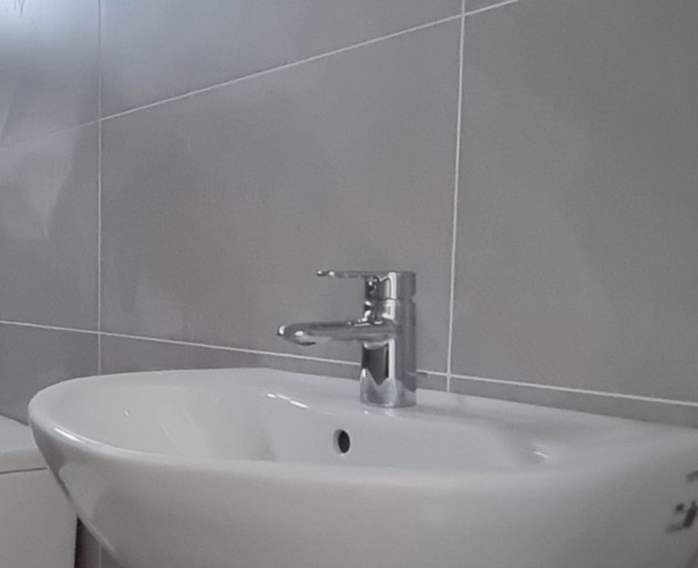 Đánh giá sản phẩm Vòi lavabo nóng lạnh New Standard TOTO TVLM102NSR