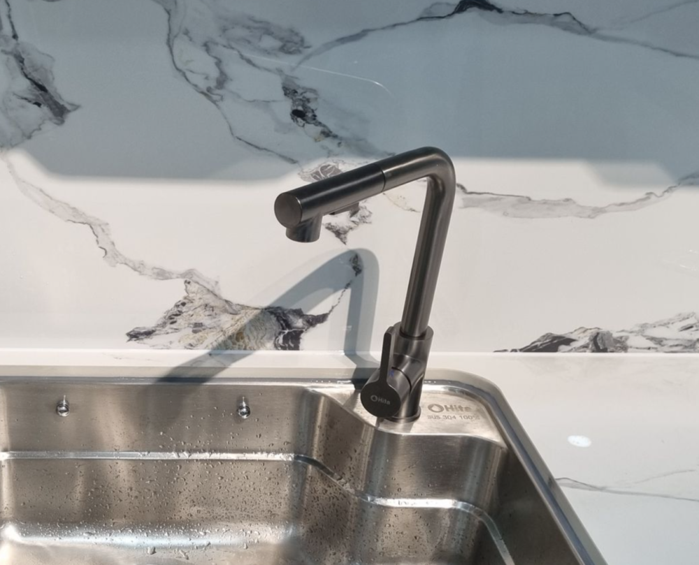 Đánh giá sản phẩm Vòi bếp nóng lạnh dây rút HITA HKS8612