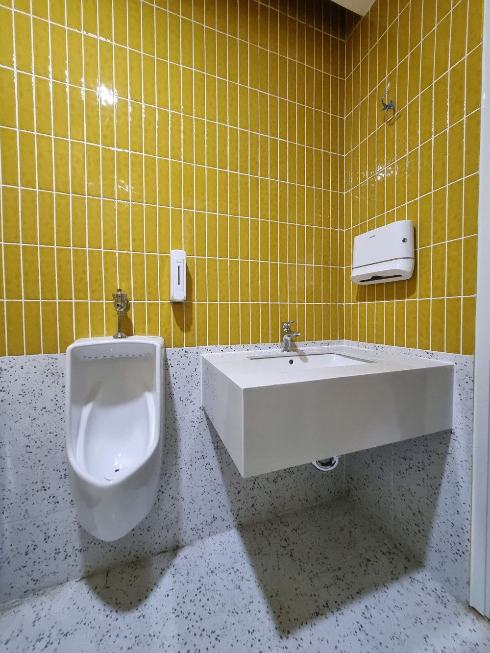 Đánh giá sản phẩm Bồn tiểu nam INAX AU-431VR (AU431VR)