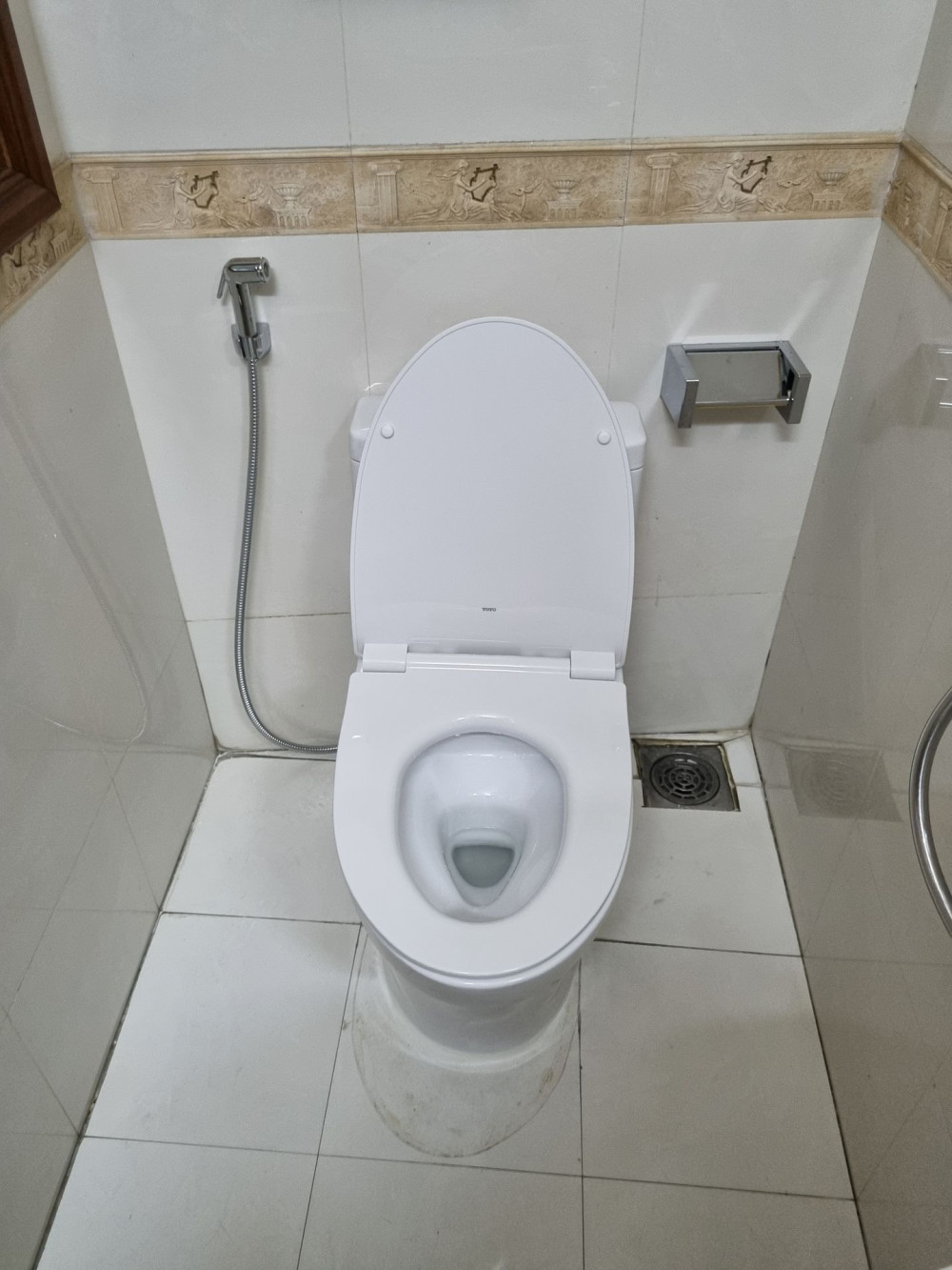 Đánh giá sản phẩm Bồn cầu 1 khối TOTO MS889DRT8 nắp đóng êm TC600VS