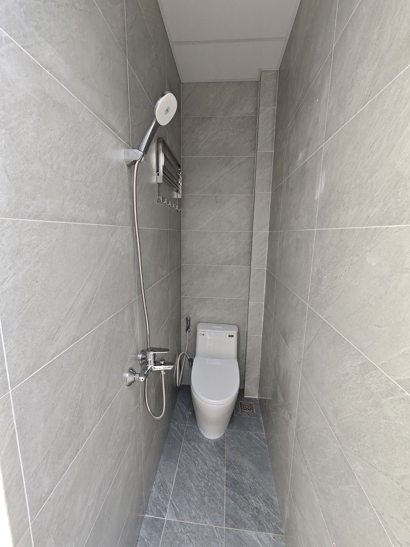 Đánh giá sản phẩm Bồn cầu 1 khối INAX AC-989VN (AC989VN) nắp đóng êm