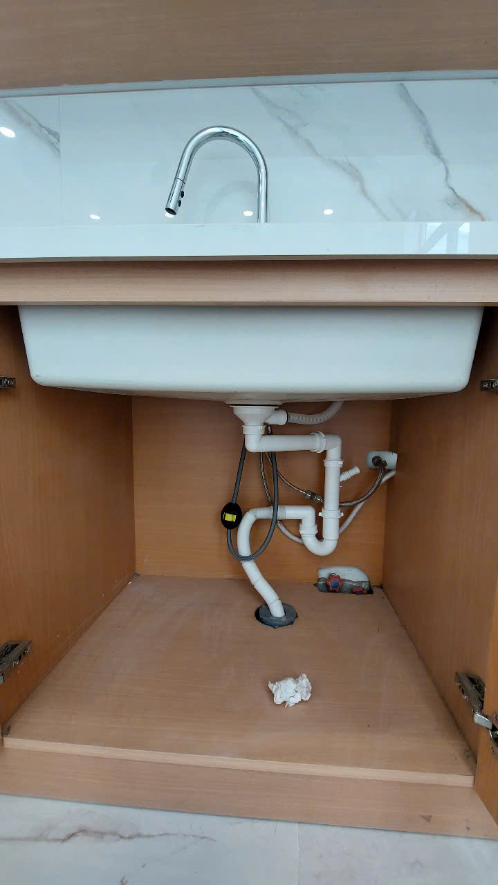 Đánh giá sản phẩm Vòi bếp dây rút nóng lạnh INAX SFV-900SX (SFV900SX)