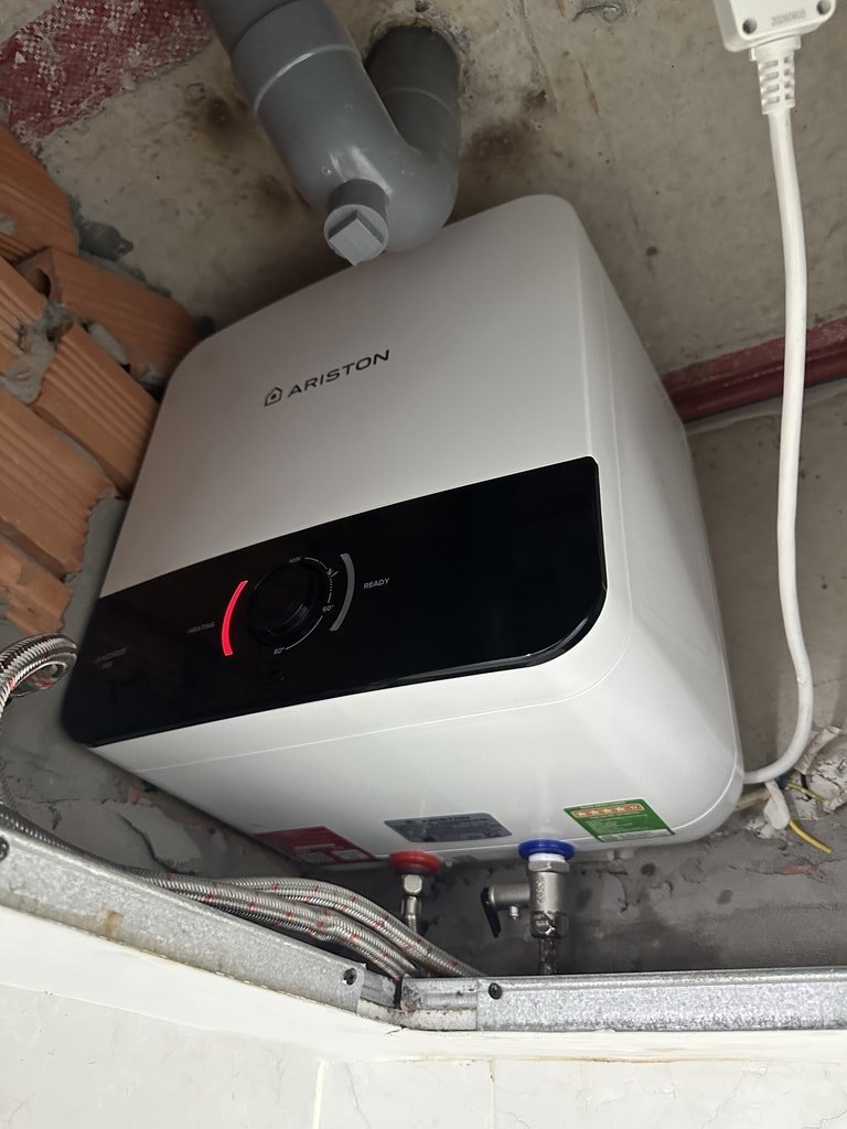 Đánh giá sản phẩm Máy nước nóng gián tiếp Andris3 RS Ariston