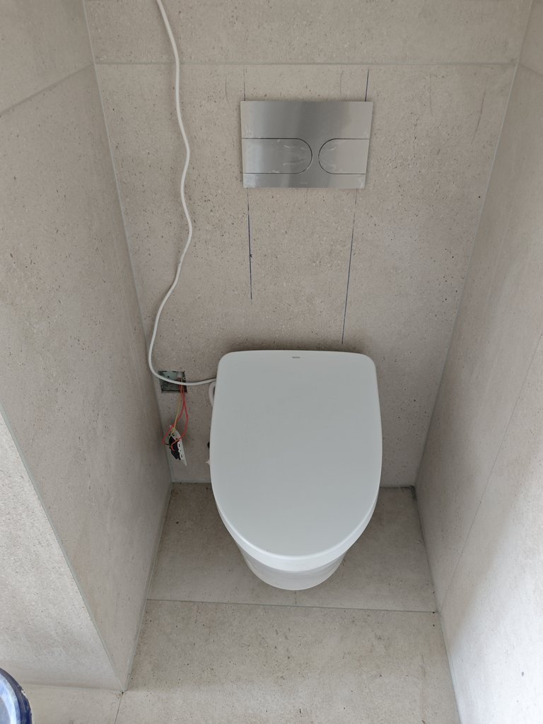 Đánh giá sản phẩm Bồn cầu treo tường điện tử S7 TOTO CW822RA TCF4911Z WH172A MB175M