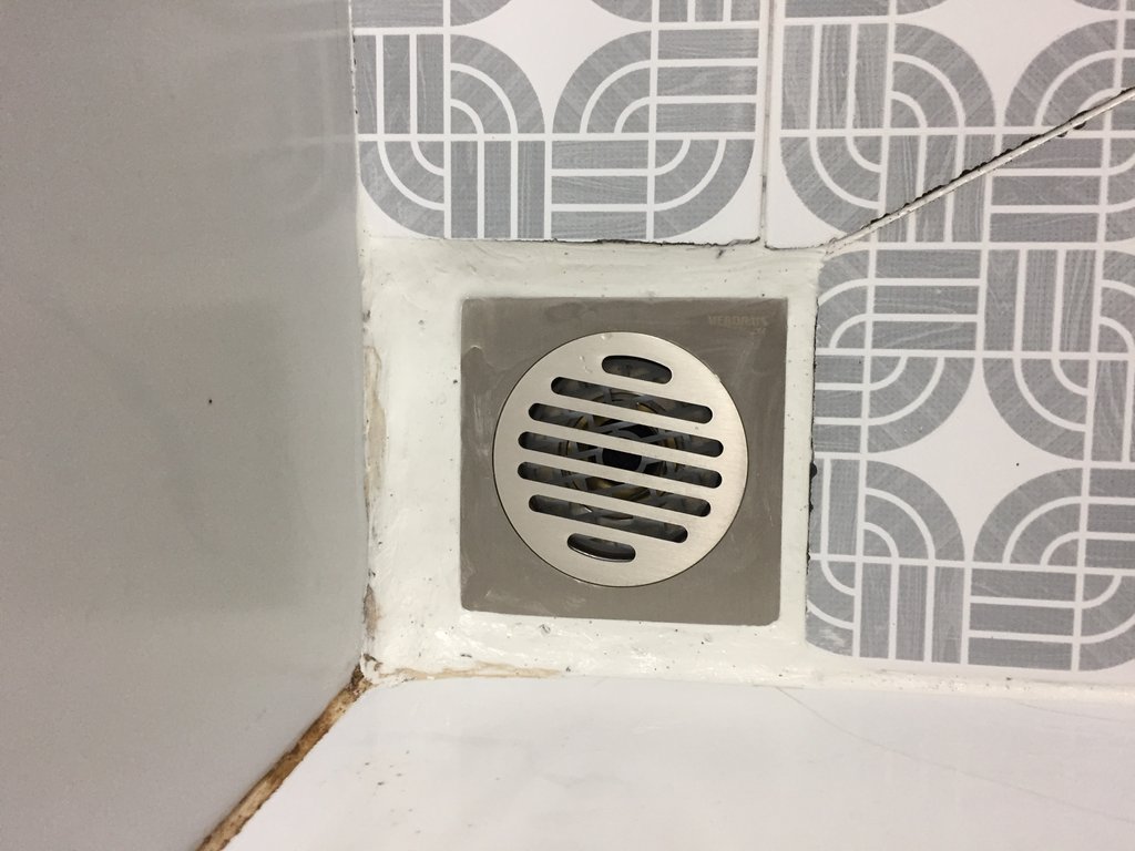 Đánh giá sản phẩm Phễu thoát sàn vuông 12x12cm MERDRAIN MD-S1203