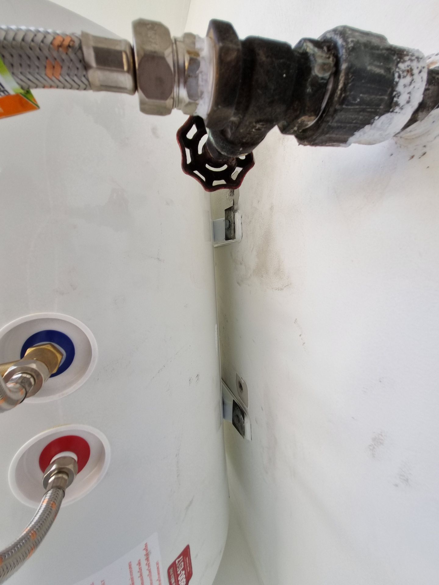 Đánh giá sản phẩm Máy nước nóng gián tiếp Pro R Ariston ngang/ đứng