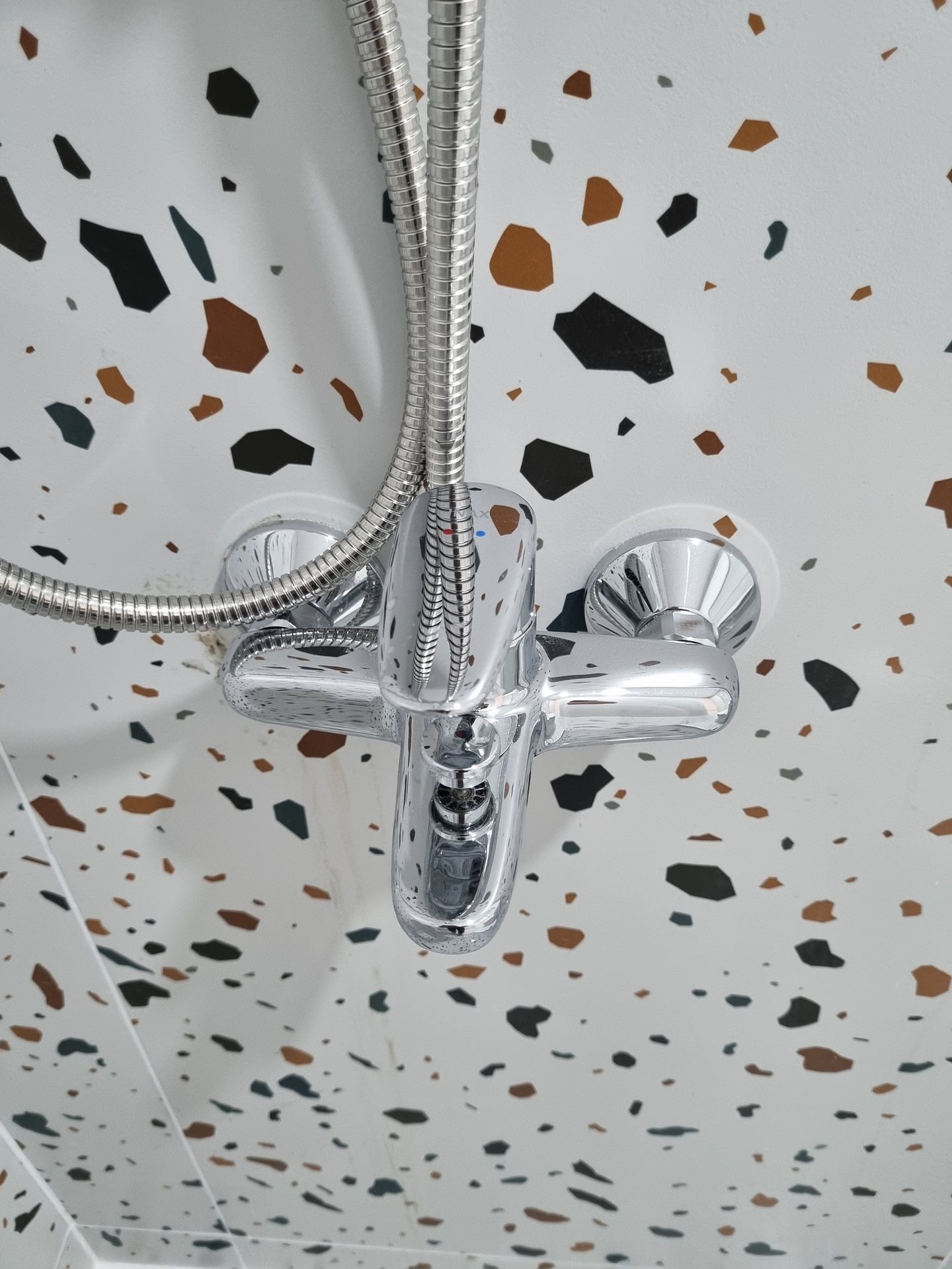 Đánh giá sản phẩm Bộ sen tắm cây nóng lạnh INAX BFV-1115S (BFV1115S)