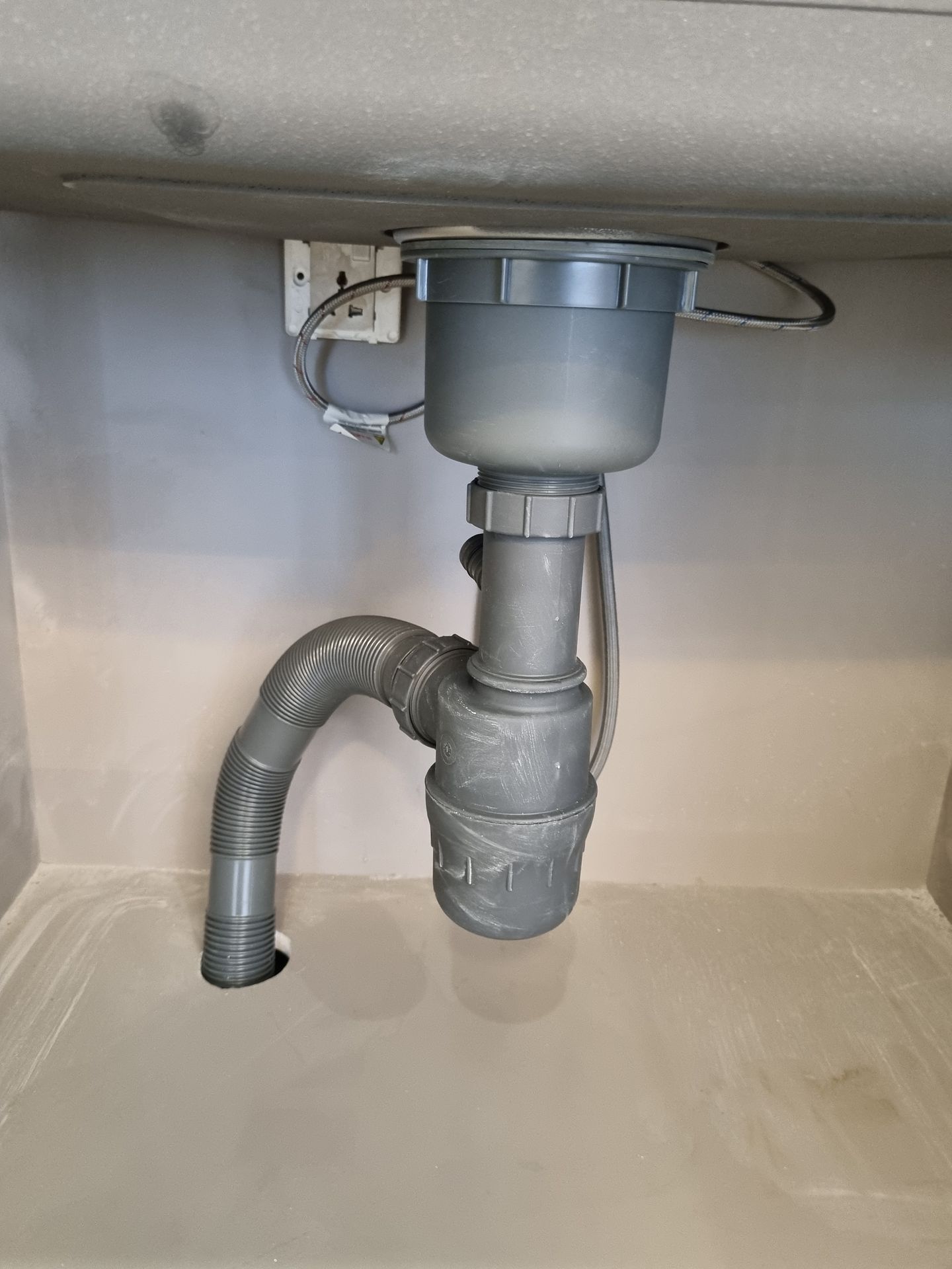 Đánh giá sản phẩm Chậu rửa chén Posco 304 Linen dập nổi KLUGER KWU8161FS-S76 (K600 Series)