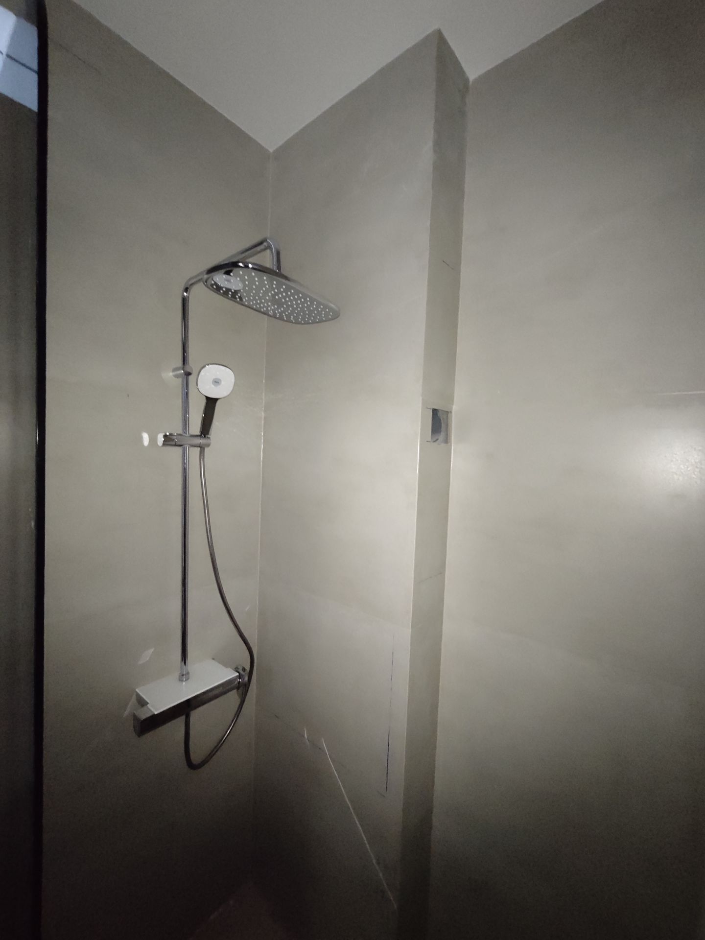 Đánh giá sản phẩm Sen tắm cây nóng lạnh INAX BFV-635S (BFV635S)