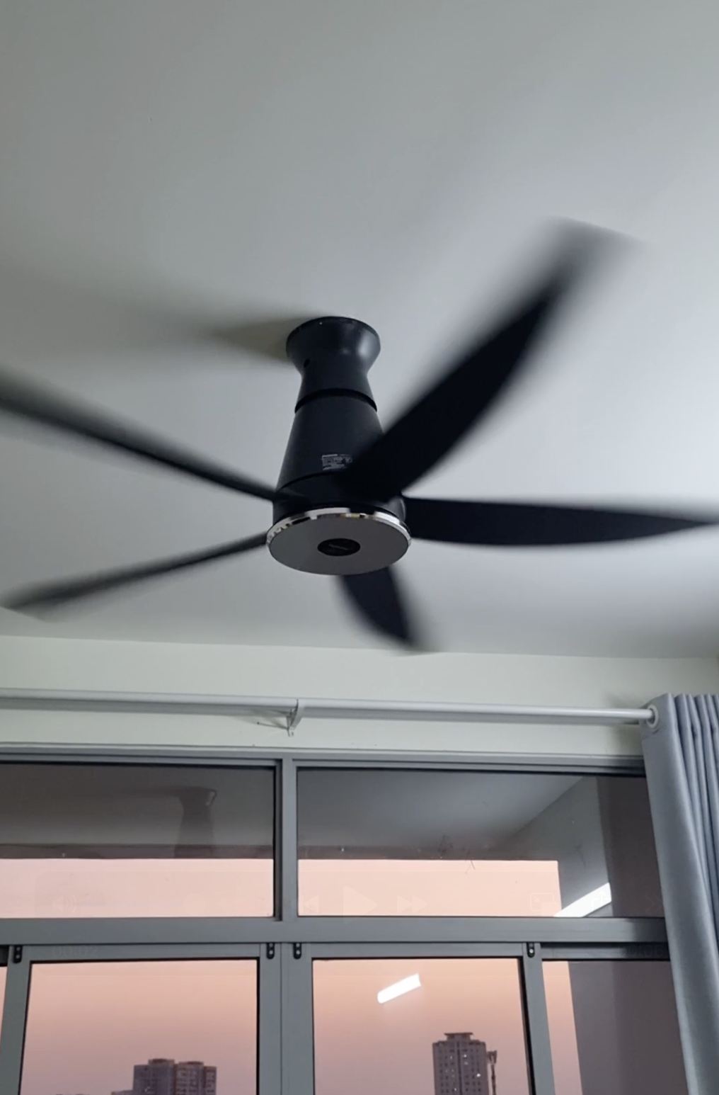 Đánh giá sản phẩm Quạt trần 5 cánh điều khiển từ xa Panasonic F-60XDN