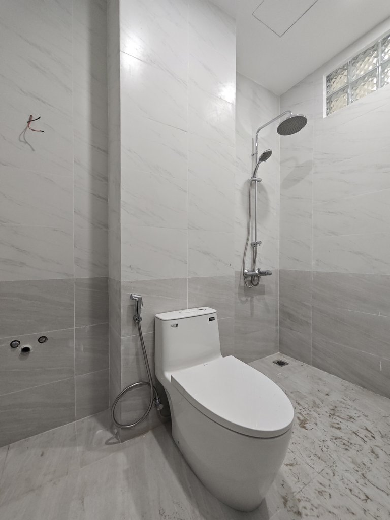 Đánh giá sản phẩm Vòi xịt vệ sinh INAX CFV-105MP (CFV105MP)