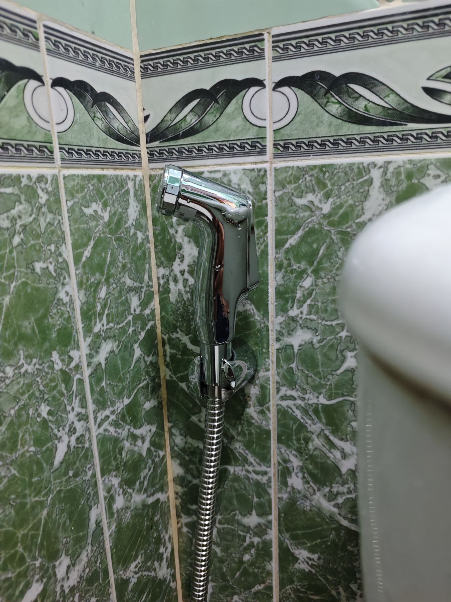 Đánh giá sản phẩm Vòi xịt vệ sinh INAX CFV-105MM (CFV105MM)