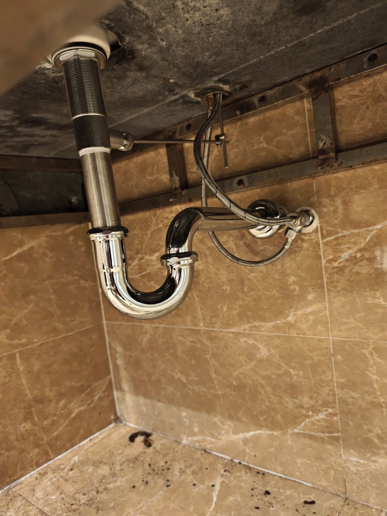 Đánh giá sản phẩm Chậu rửa lavabo đặt bàn TOTO LW574JWF