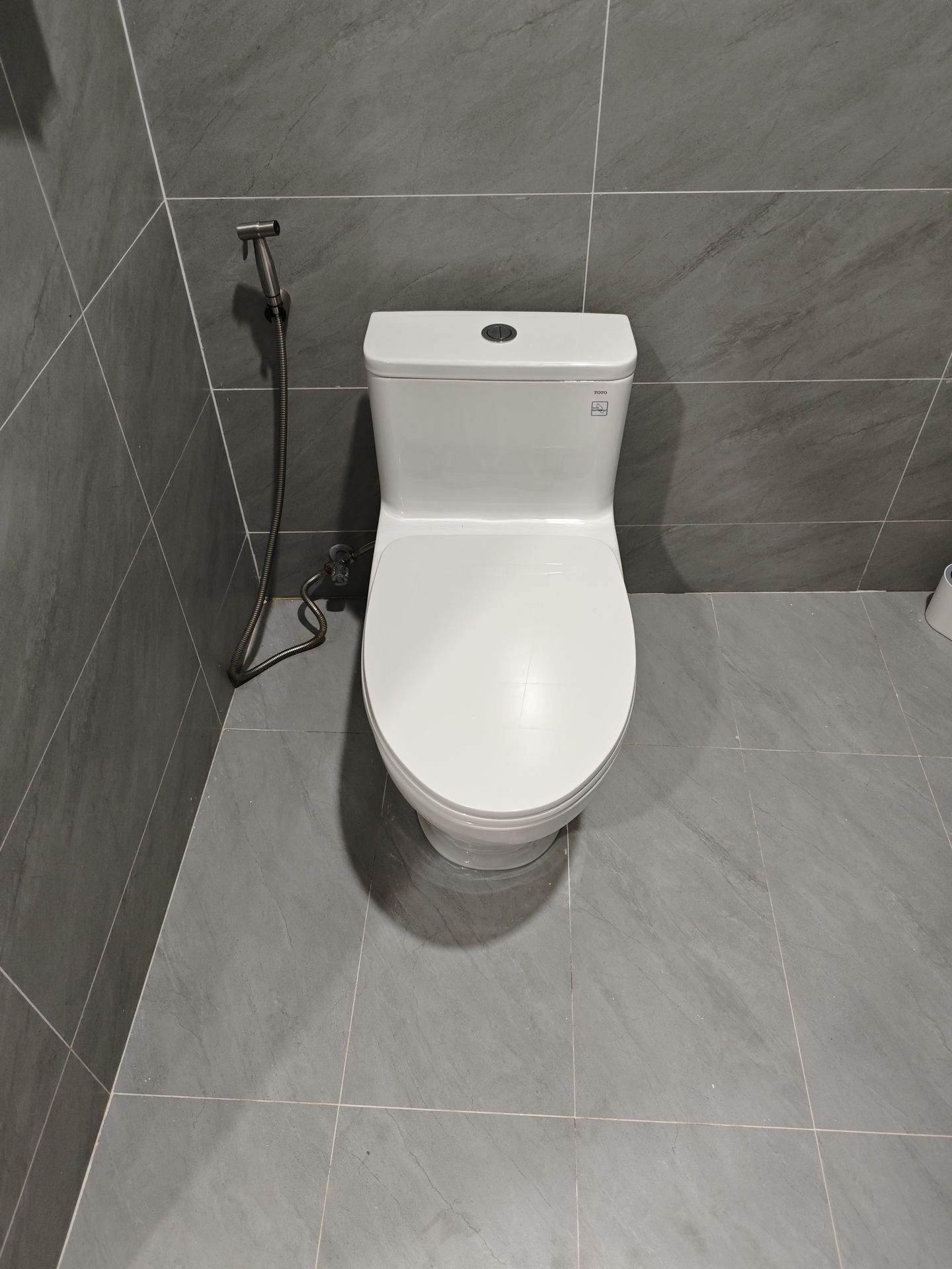 Đánh giá sản phẩm Bồn cầu 1 khối TOTO MS857DT10 nắp đóng êm TC395VS