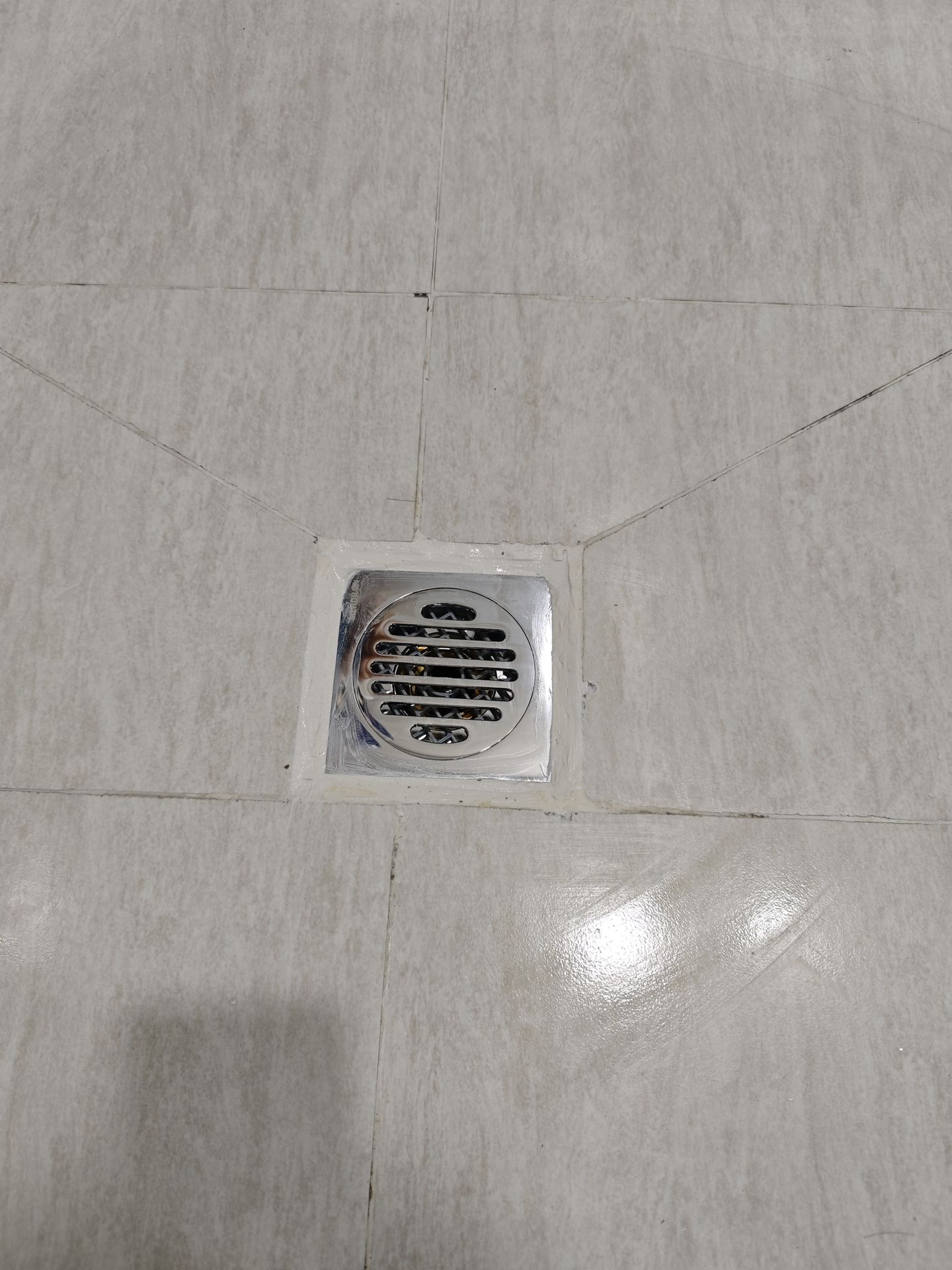 Đánh giá sản phẩm Phễu thoát sàn vuông 10x10cm MERDRAIN MD-S5003