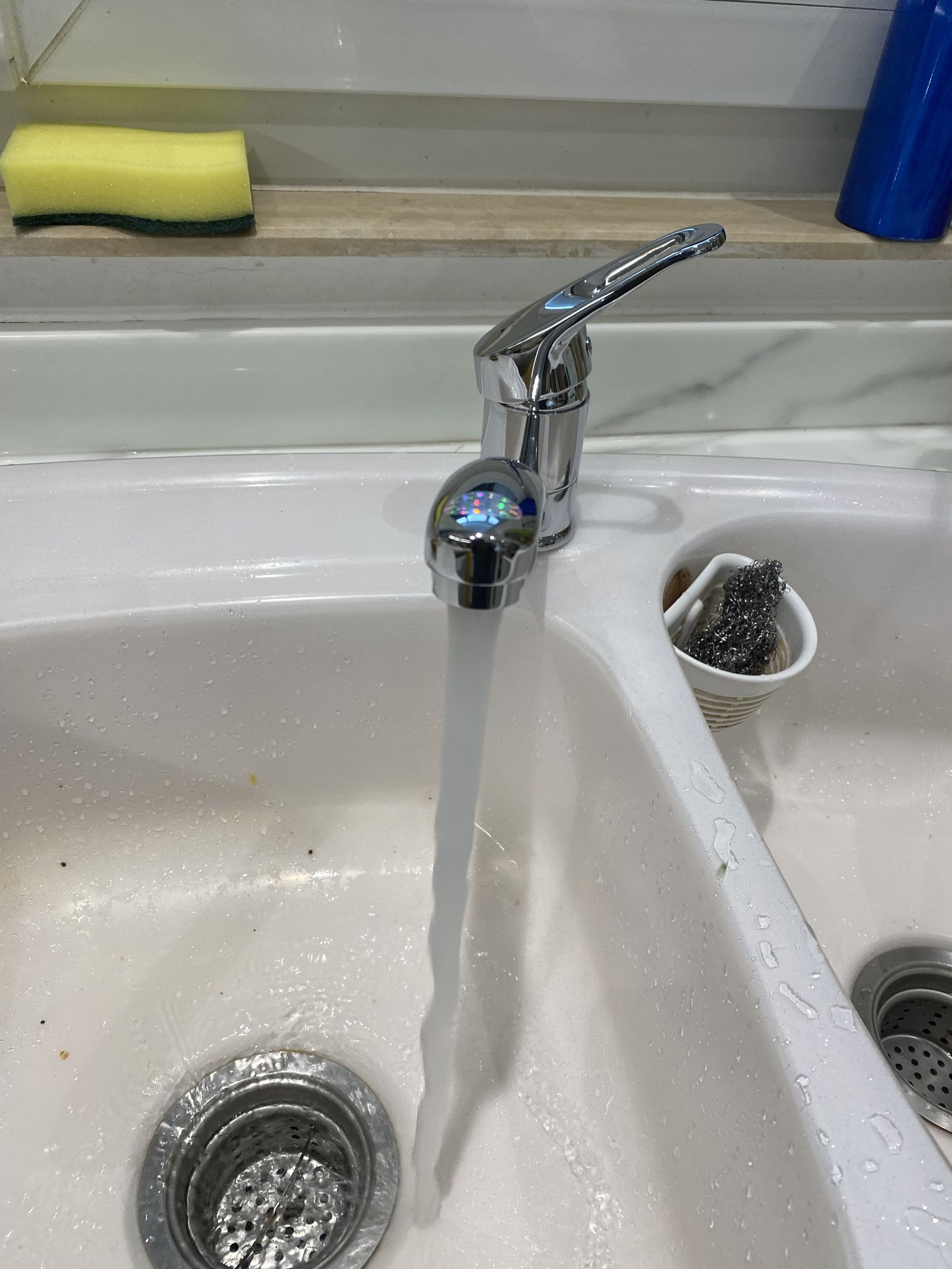 Đánh giá sản phẩm Vòi bếp nóng lạnh Luxta L3103M