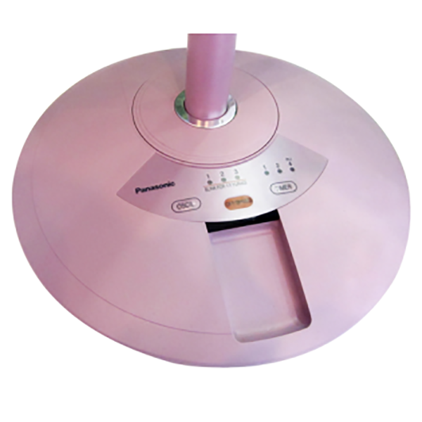 Quạt đứng 5 cánh Panasonic có remote F-308NHB chiều cao 91-105 cm