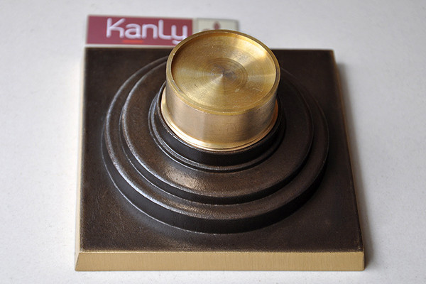 Phễu thoát sàn bằng đồng 10x10cm Kanly GCP07