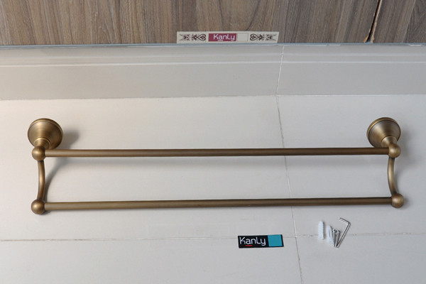 Thanh treo khăn tắm bằng đồng Kanly GCK12