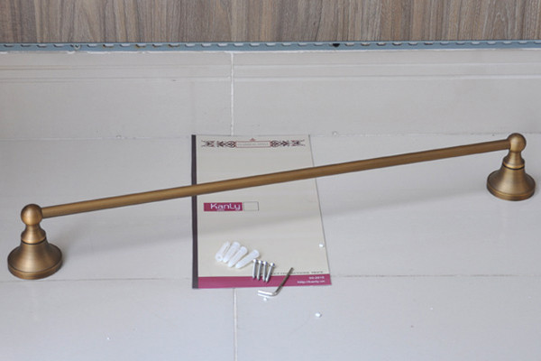 Thanh treo khăn tắm bằng đồng Kanly GCK11