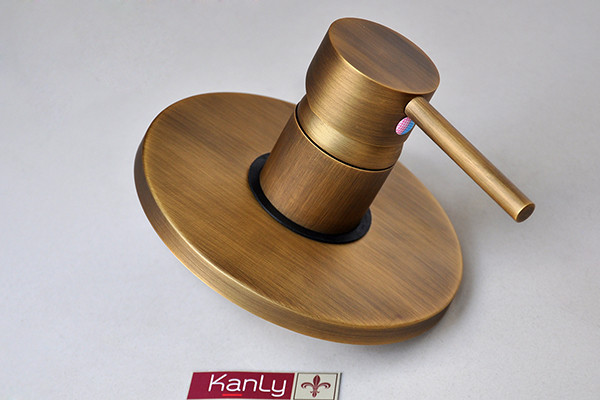 Bộ sen tắm âm tường nóng lạnh bằng đồng Kanly GCS71