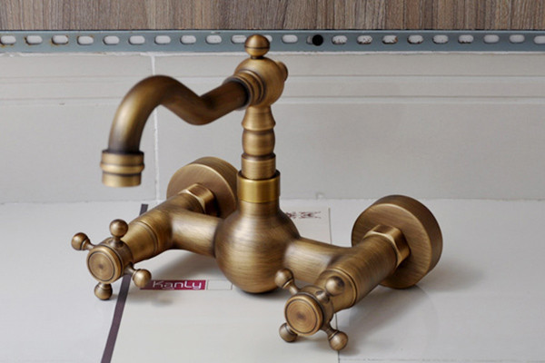 Vòi âm tường nóng lạnh bằng đồng Kanly GCT06