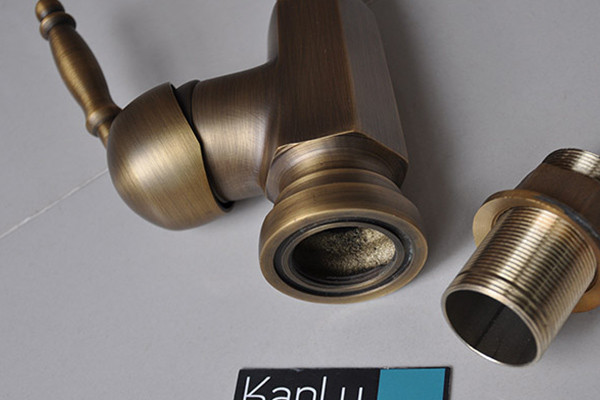 Vòi rửa bát nóng lạnh bằng đồng Kanly GCC04