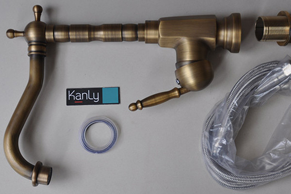 Vòi rửa bát nóng lạnh bằng đồng Kanly GCC04