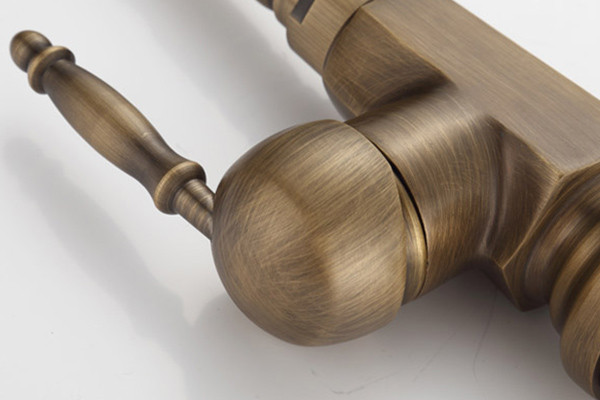 Vòi rửa bát nóng lạnh bằng đồng Kanly GCC04