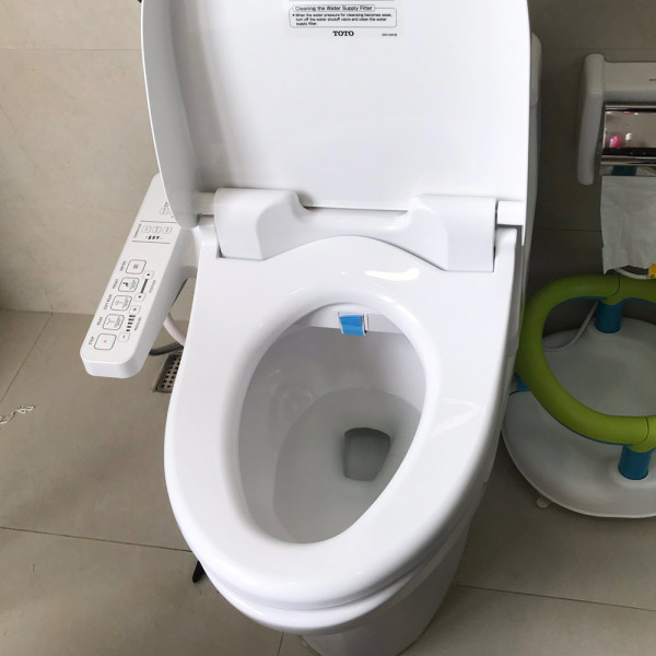 Nắp rửa điện tử TOTO TCF6631A (W7)