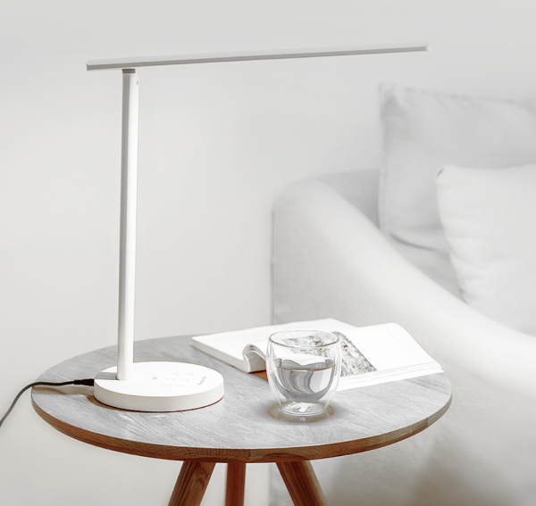 Đèn bàn LED Panasonic HHLT042119 6 cấp độ sáng cảm ứng