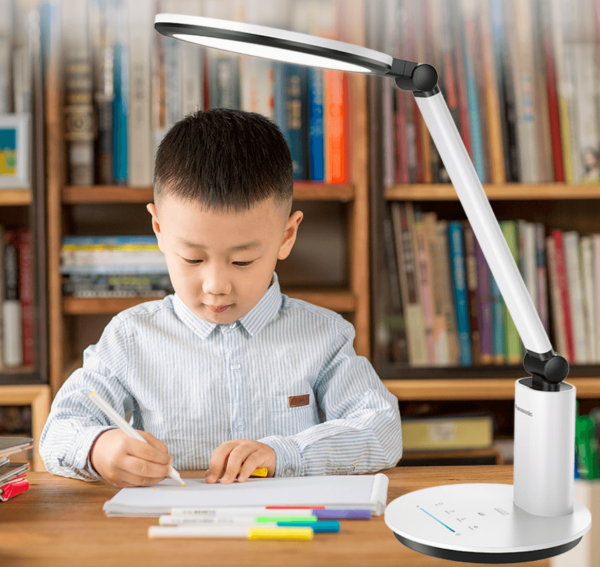 Đèn bàn LED Panasonic HHLT062319 cảm ứng cảm biến ánh sáng tự động