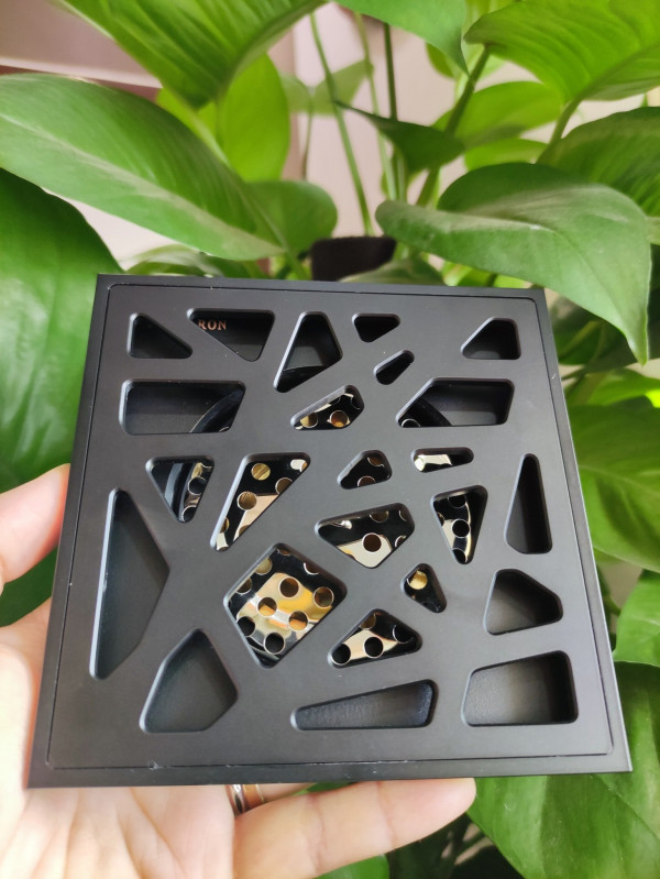 Phễu thoát sàn Foxaaron màu đen HP-8002-18