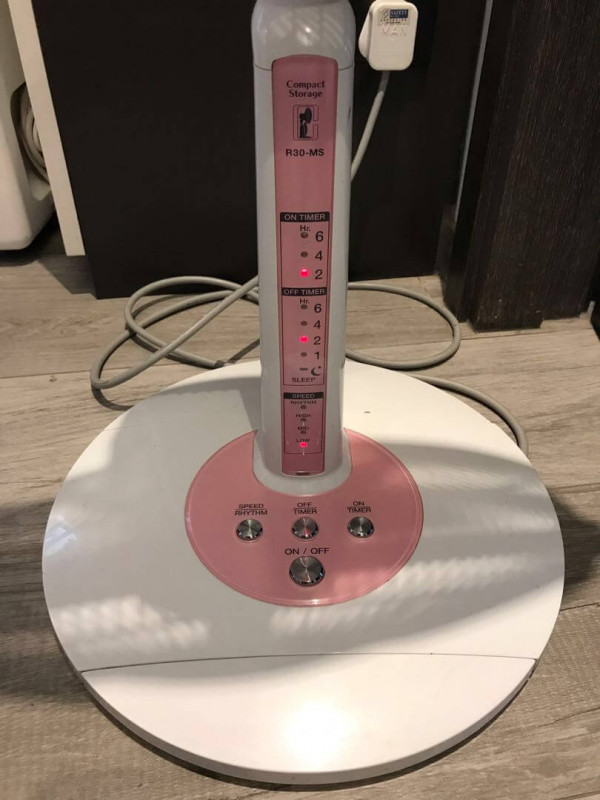 Quạt lửng điều chỉnh độ cao 68-86cm Mitsubishi R12-MA