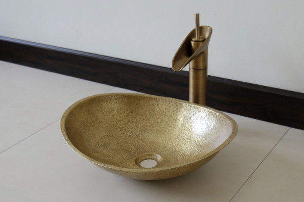 Chậu lavabo đặt bàn Kanly bằng đồng RSC047V/046V