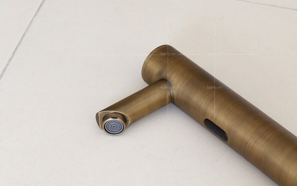 Vòi chậu lavabo cảm ứng bằng đồng Kanly GCAC1/VC1