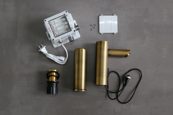 Vòi chậu lavabo cảm ứng bằng đồng Kanly GCAC1/VC1