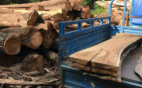 Kệ gỗ để lavabo Kanly FW05