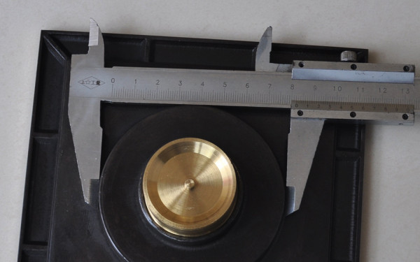 Phễu thoát sàn bằng đồng 15x15cm Kanly GCP15E