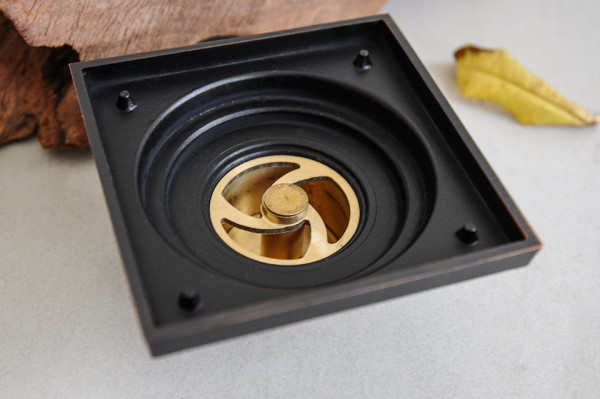 Phễu thoát sàn bằng đồng 10x10cm Kanly GCP01B