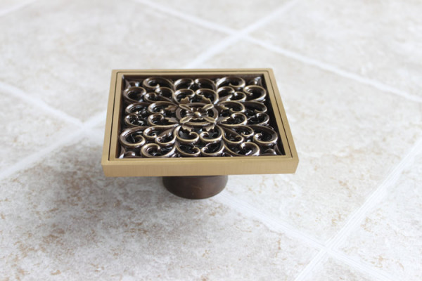 Phễu thoát sàn bằng đồng 10x10cm Kanly GCP01